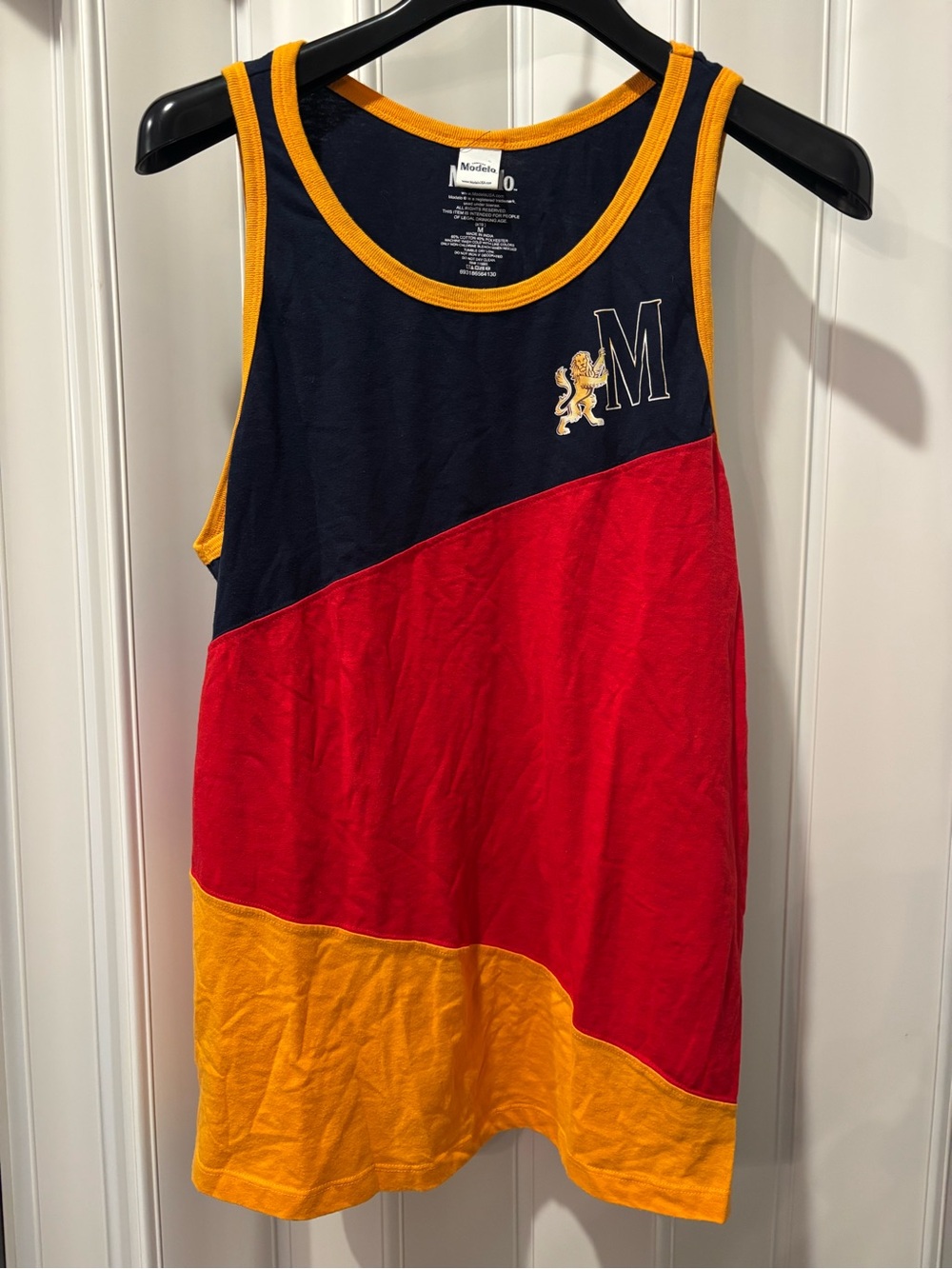 Modelo Tank Top T Shirt Size Medium